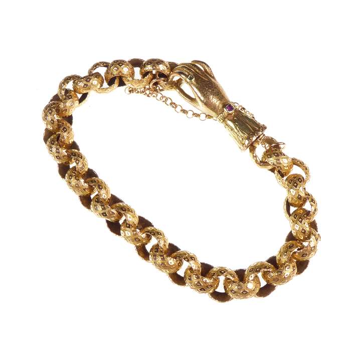 Belcher link chain bracelet with hand clasp